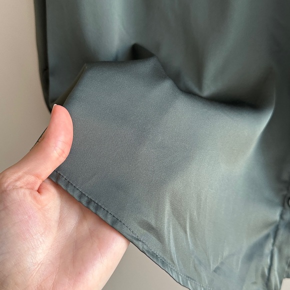 H&M Green Satin Button Down Shirt, Size Large - Picture 13 of 16